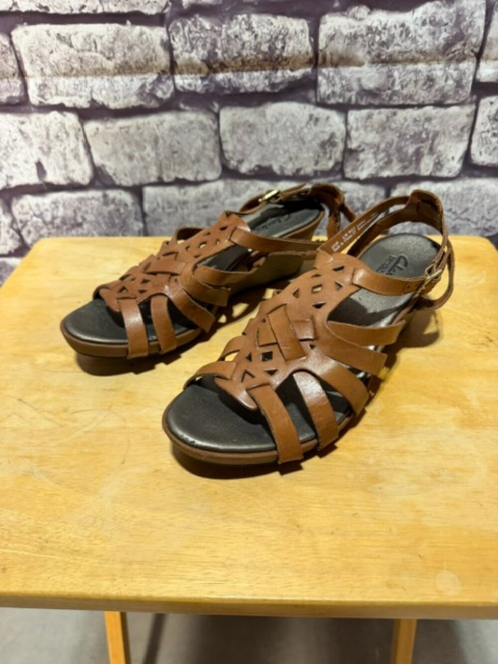 Clarks Brown Leather Upper Sandals Size 8